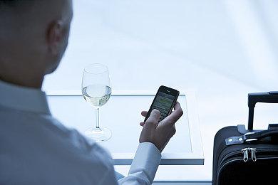 传《午夜之南》明年3月发售 女主原本不是黑人